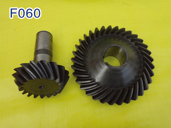 紡絲盤減速機(jī)輸入輸出齒輪33T、17齒